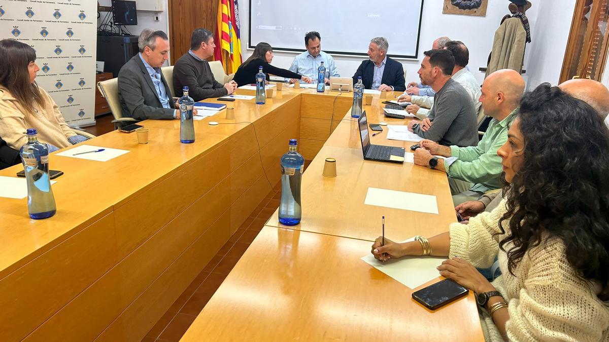 Junta Insular del Agua de Formentera celebrada en la sala de actos del Consell