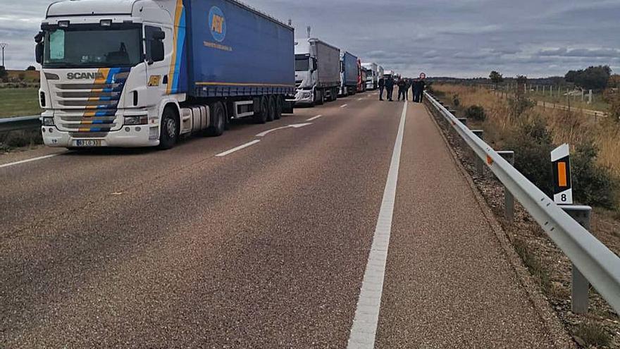 Control de mercancías en la frontera en la N-122. | Chany Sebastián