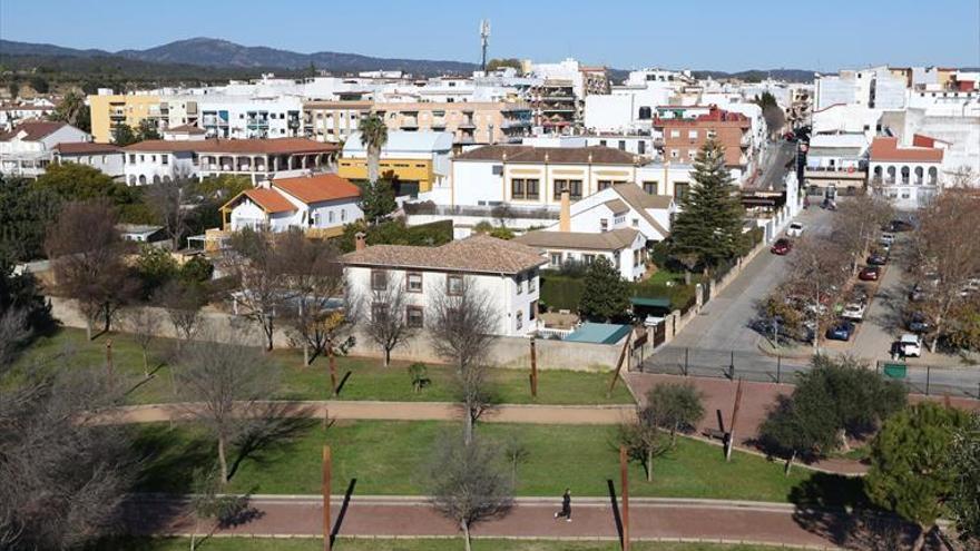 IU critica la decisión de Cajasur de cerrar su oficina en El Naranjo