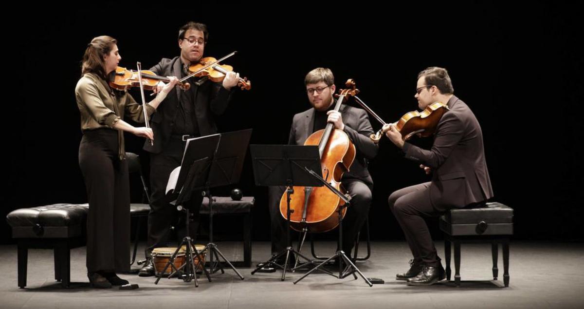 Cinco siglos en cuatro cuerdas