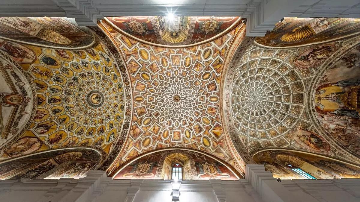 Repleto de arquitectura renacentista y con una plaza mayor única: el pueblo más bonito de España está en Extremadura