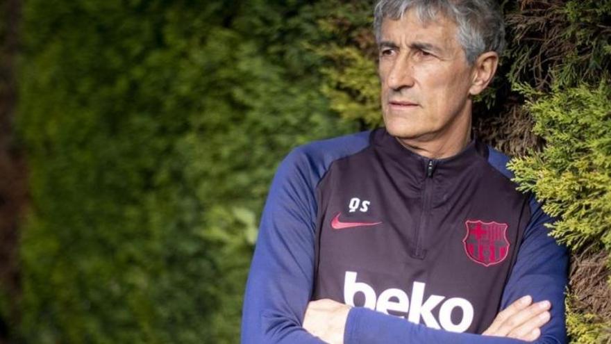 Quique Setién, tras la entrevista, en la Ciutat Esportiva Joan Gamper.