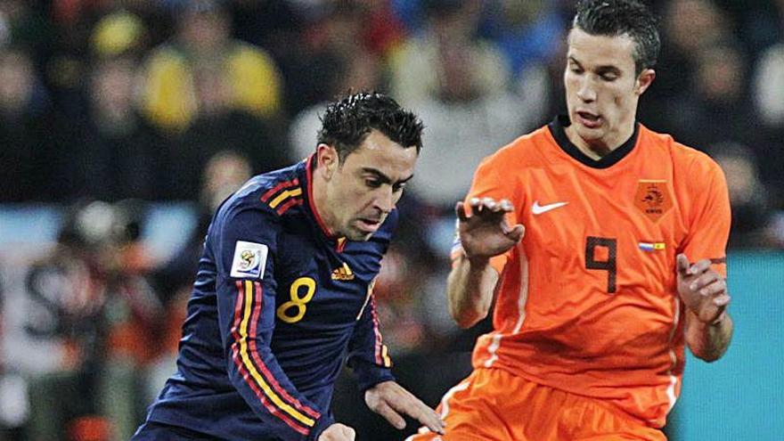 Xavi Hernández, único español en el mejor once de la historia