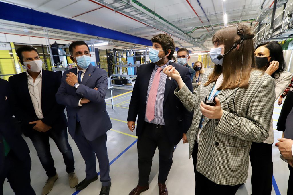 Inauguración del centro logístico de Amazon en Murcia