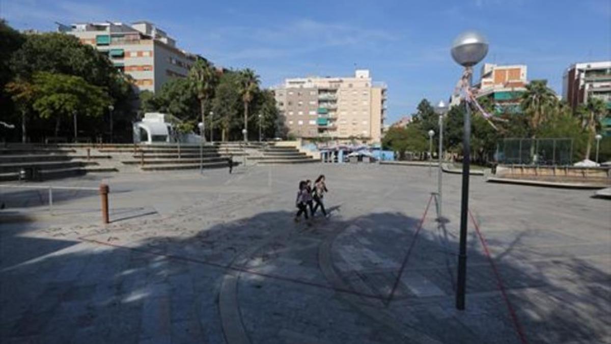 La plaza de Àngel Petaña, ayer por la tarde.