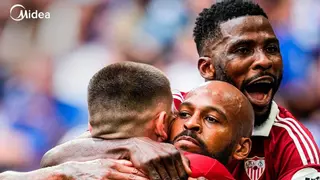 Los 'señalados' del Sevilla se reivindican ante el Schalke 04 en Gelsenkirchen (2-4)