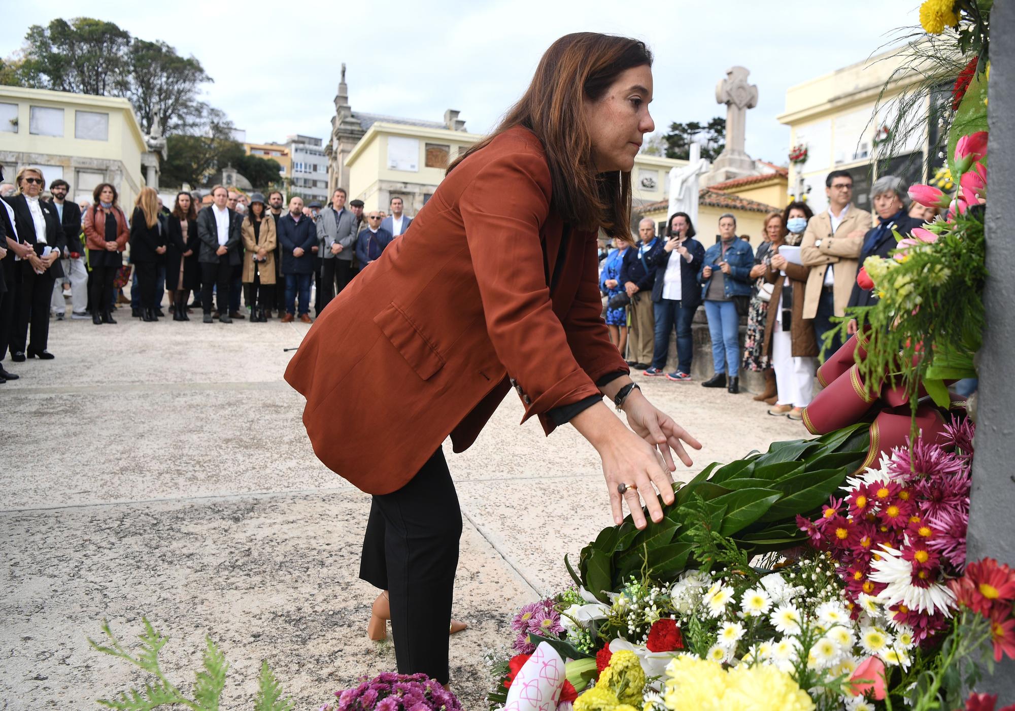 Día de Todos los Santos: ofrenda floral en San Amaro