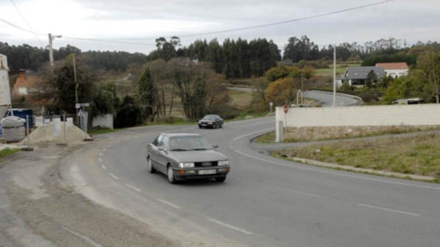 Carretera de Uxes, en Arteixo.