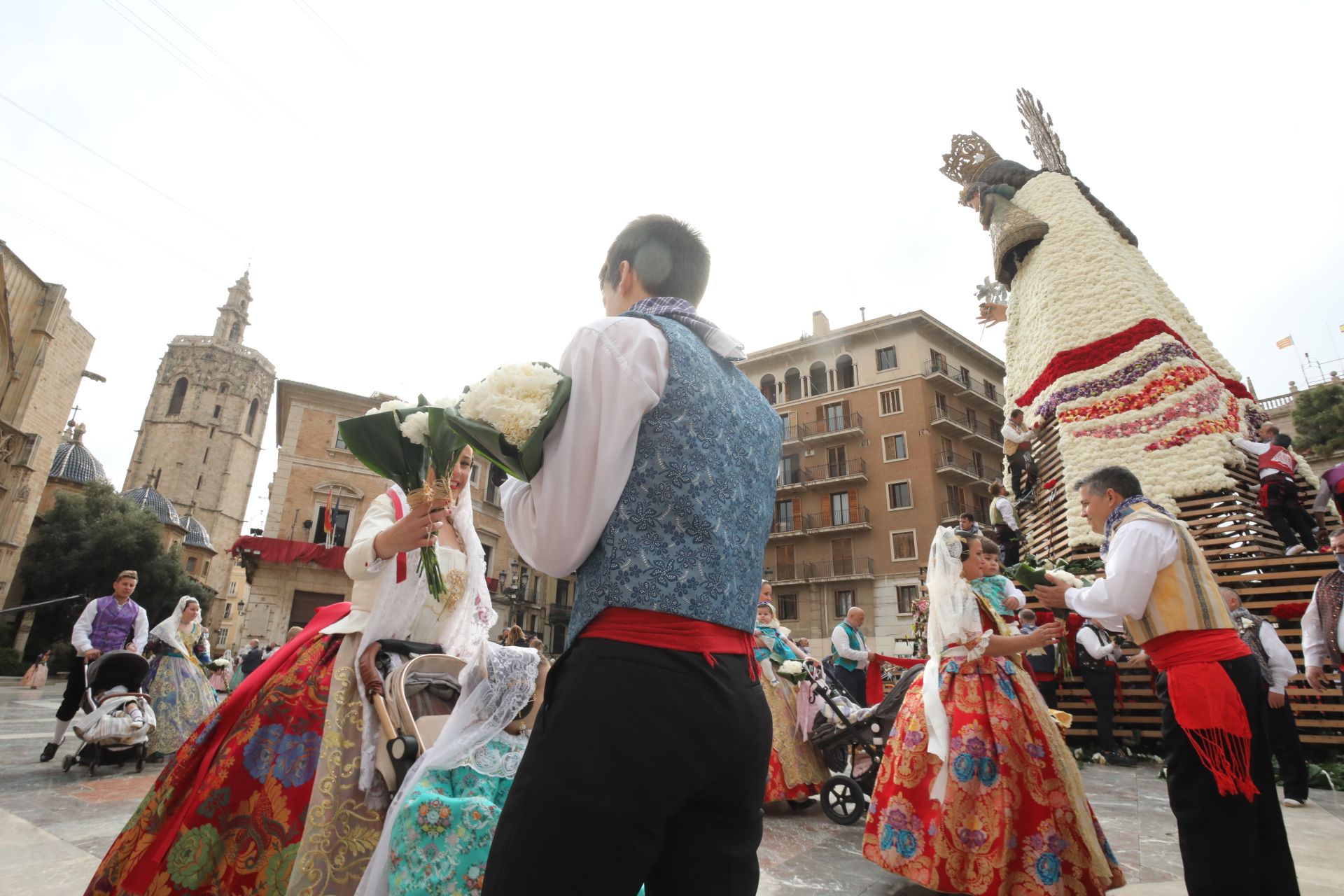 Búscate en el segundo día de Ofrenda por la calle Quart (de 15.30 a 17.00 horas)