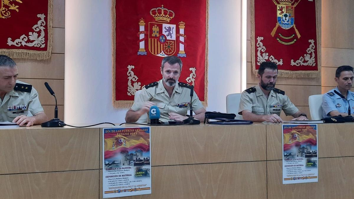 Presentación de los actos en el antiguo palacio de Capitanía.