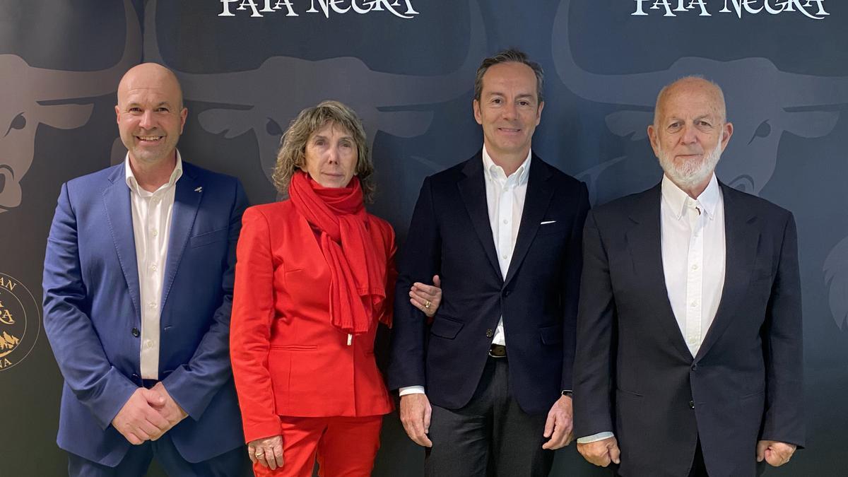 Luciano García-Carrión (vicepresidente), Fala Corujo (vicepresidenta), Rami Aboukhair y José García-Carrión (presidente).