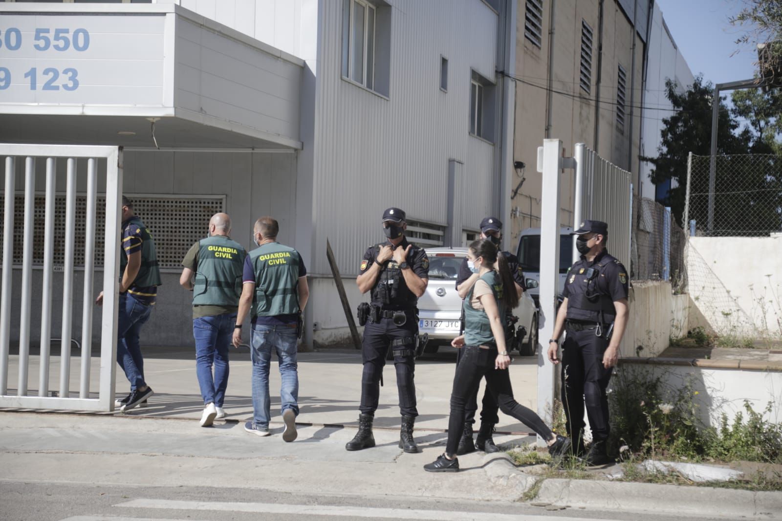 Operación conjunta de la Policía Nacional y la Guardia Civil contra una banda de ladrones de coches