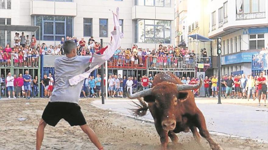 Una de cal y otra de arena en el inicio de las exhibiciones taurinas de fiestas de Burriana