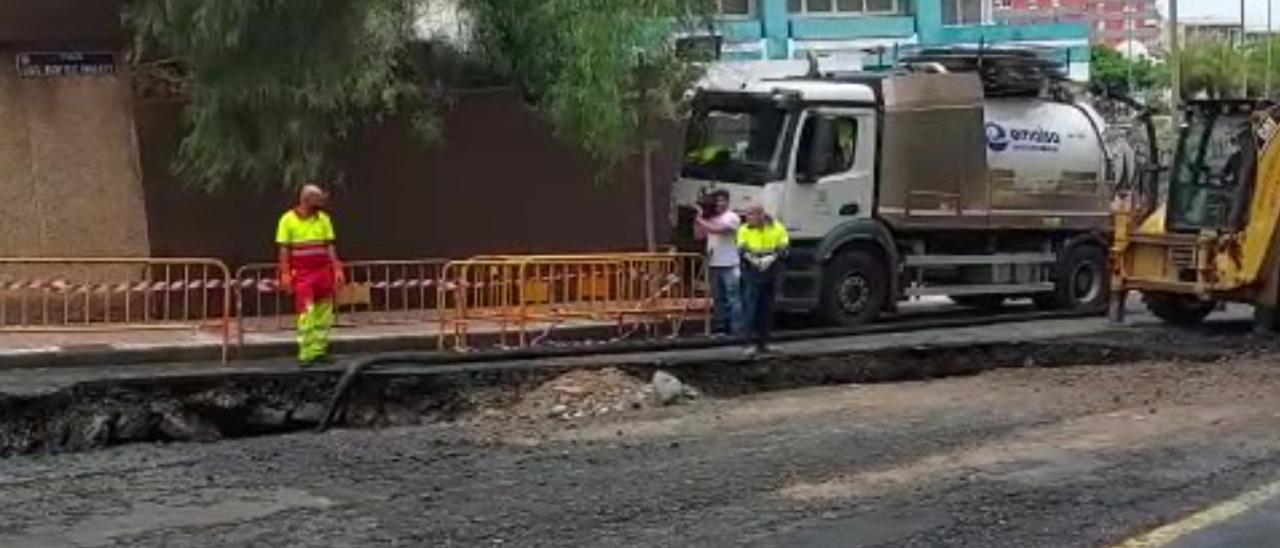 Socavón en Escaleritas