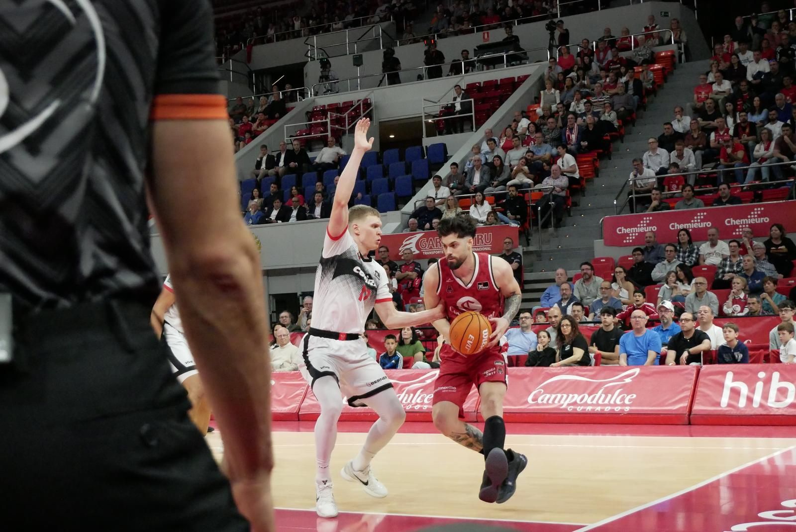 En imágenes | Así ha sido el partido entre el Casademont Zaragoza y el Covirán