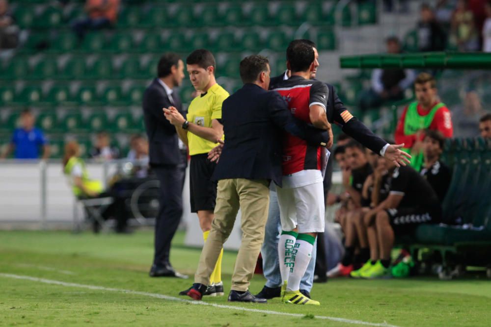 Elche y Nàstic empatan en el Martínez Valero