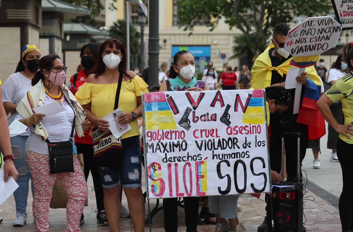 Diversos colectivos denuncian en València la "represión" de Colombia a ...