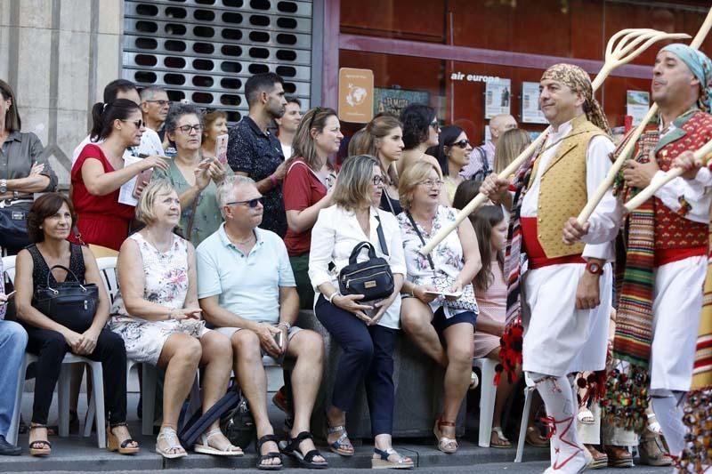 Actos del 9 d'Octubre: Desfile de Moros y Cristianos