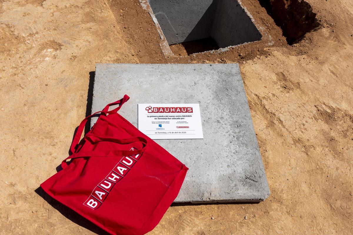 Arrancan las obras de la nueva tienda de Bauhaus en Torrevieja Arrancan las obras de la nueva tienda de Bauhaus en Torrevieja