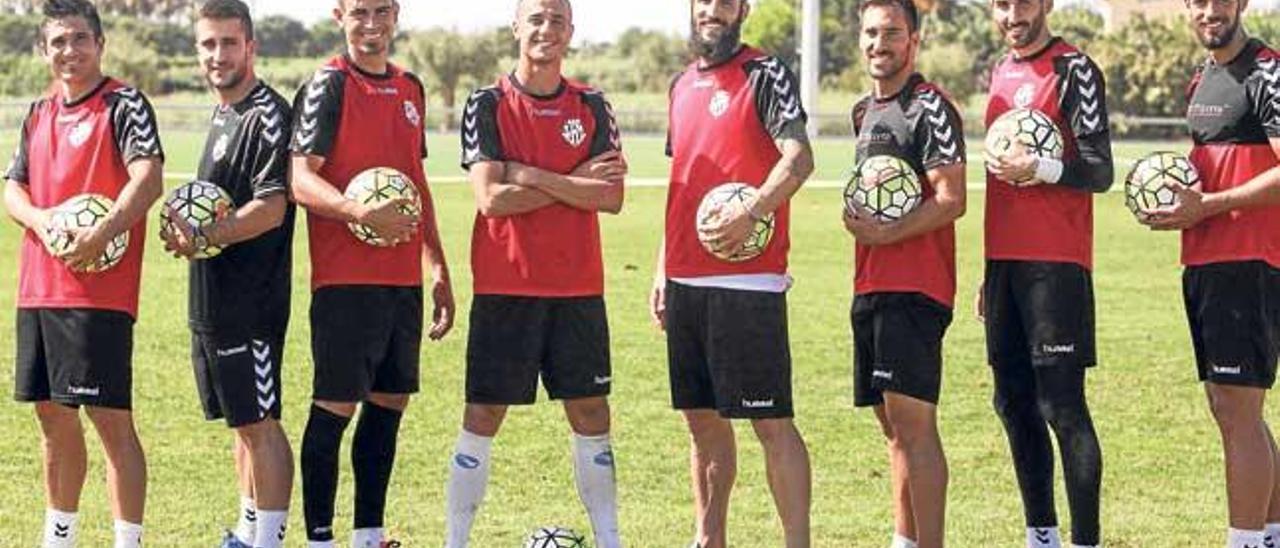 Xisco Muñoz, Miguel Ángel Muñoz, Xisco Campos, Tejera, Marcos Jiménez, Xisco Hernández, Tomeu Nadal y Pablo Marí.