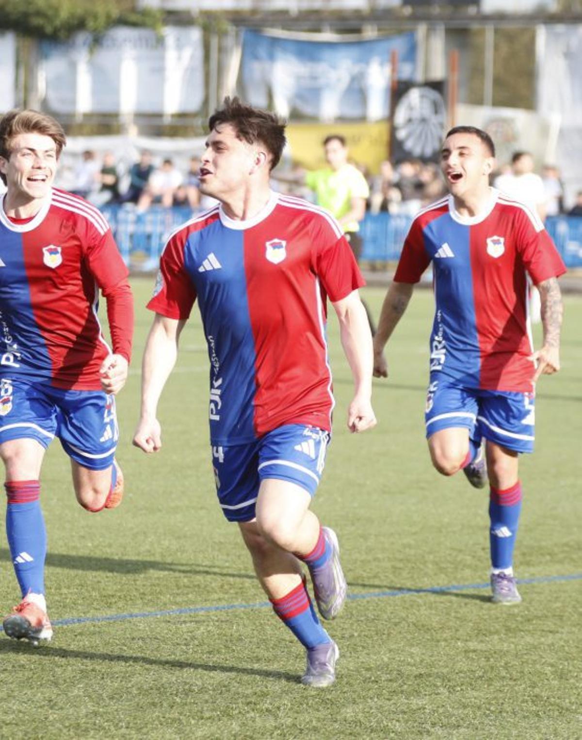 René Reyes, ayer, celebrando su gol. | ÁREA 11