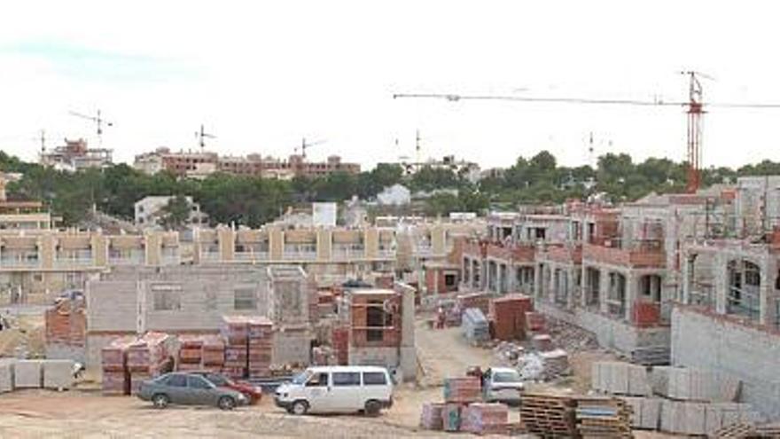 La construcción ligada al turismo residencial es el motor económico de la comarca de la Vega Baja.