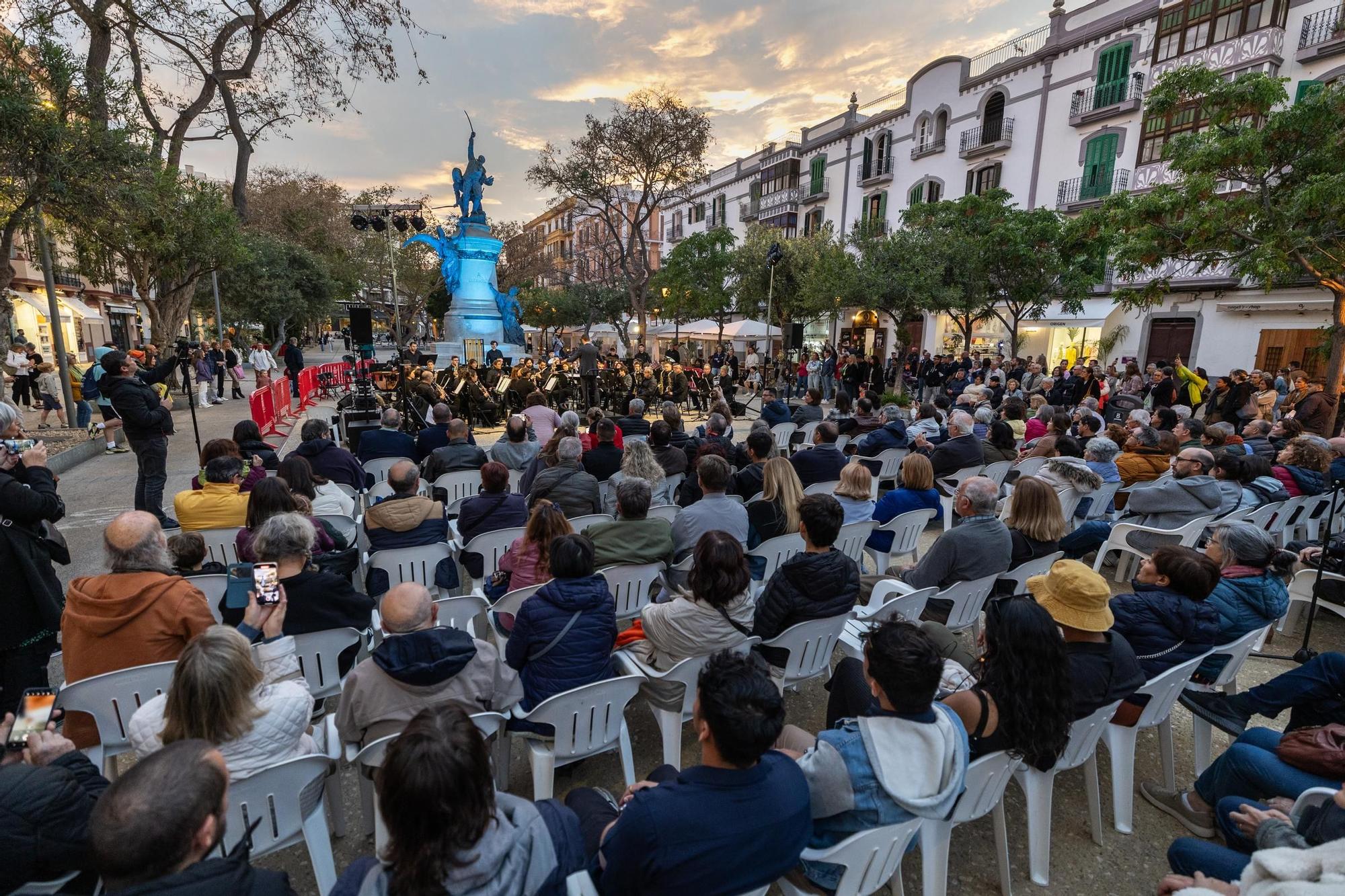 120 cumpleaños de la estatua de Vara de Rey en Ibiza