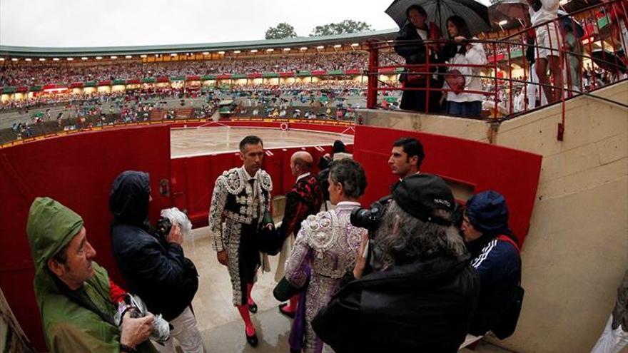 Suspendido por la lluvia el cuarto festejo de Pamplona