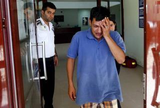 "Cogí a mi mujer y mi hijo de la mano, pero resbalaron"