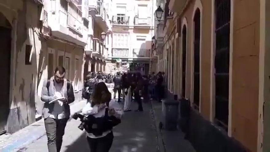 Los pensionistas reciben a Rajoy en Cádiz al grito de "Mariano Corleone nos roba las pensiones"