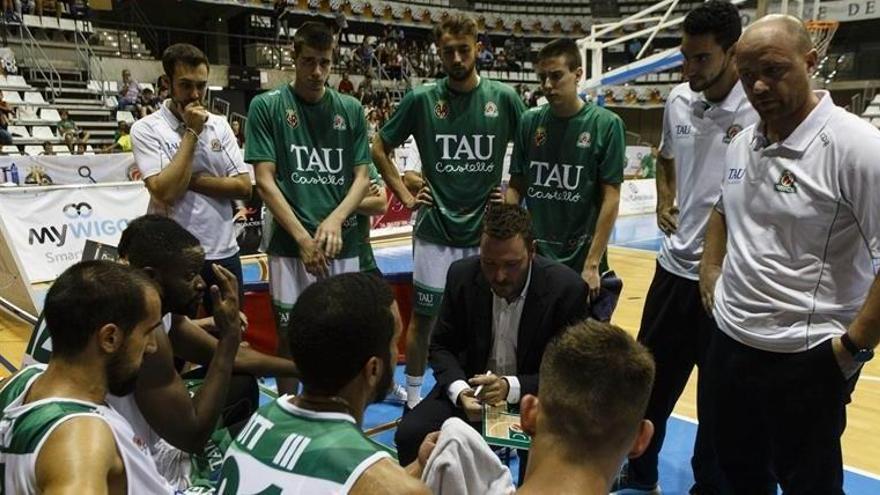 El TAU Castelló concede una derrota ante el Valladolid (97-98)