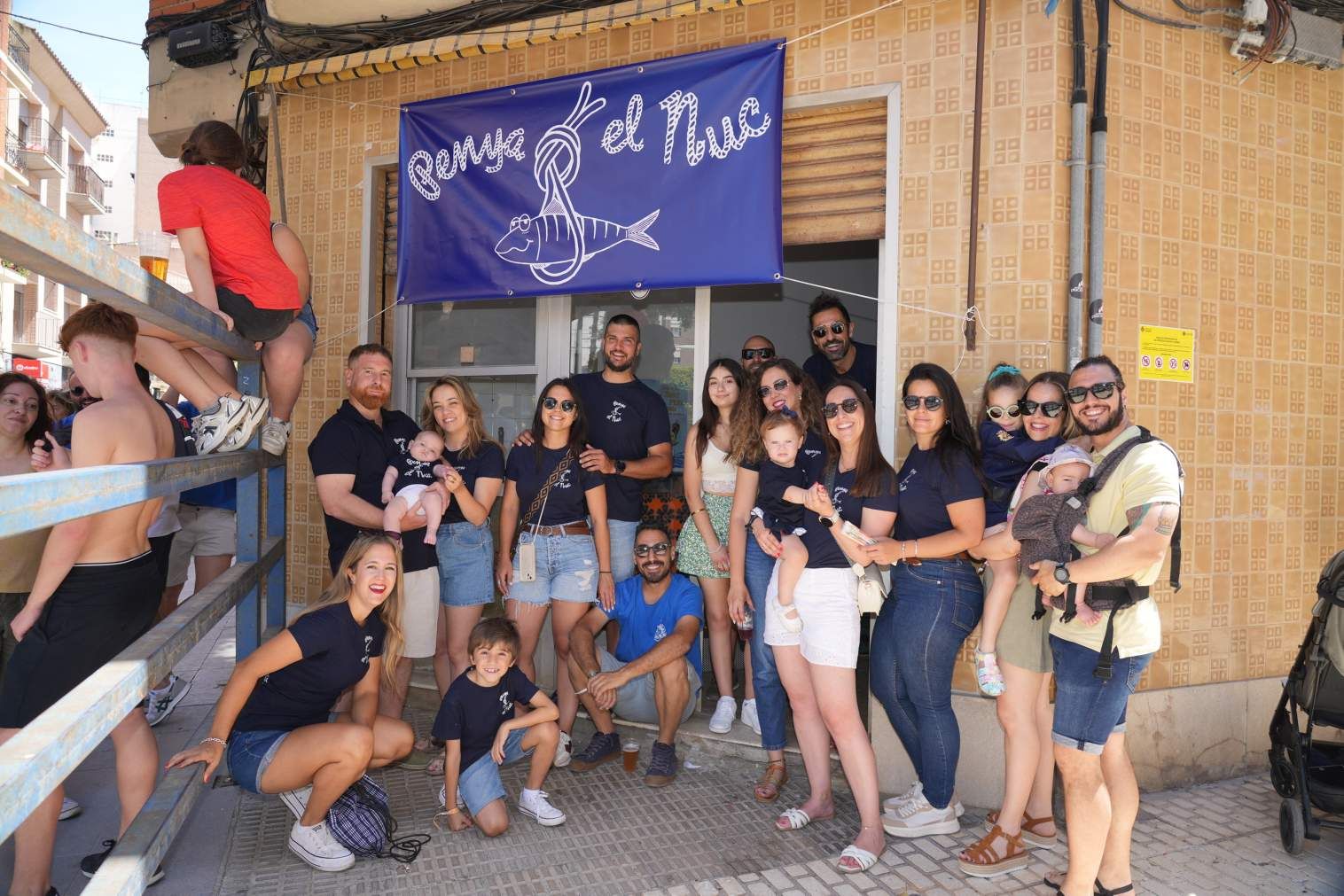 El Grau da inicio a las fiestas de Sant Pere con pólvora, bous y música