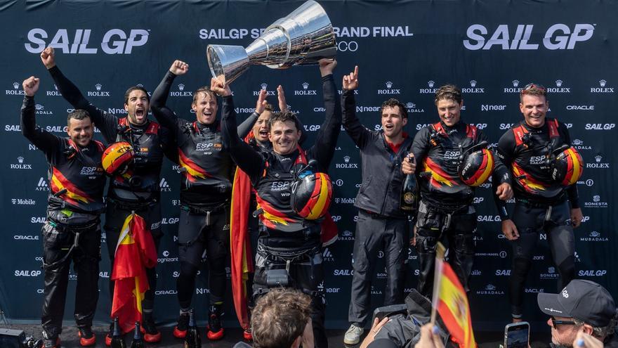 El regatista grancanario Joel Rodríguez hace historia con España al ganar la SailGP