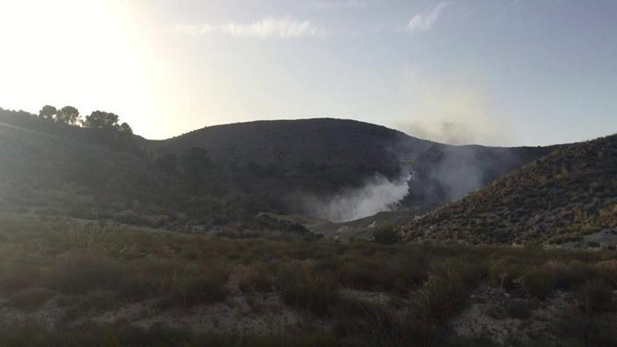 Incendio en una planta de reciclaje en Cehegín