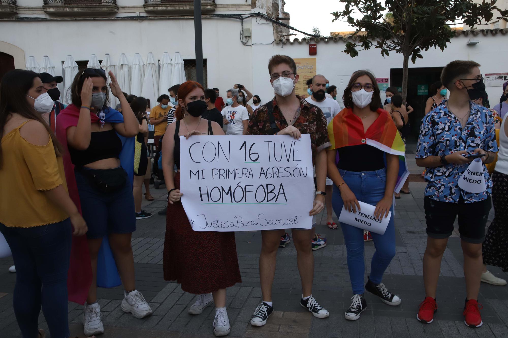 Cientos de personas exigen en Córdoba "justicia" por el asesinato de Samuel Luiz