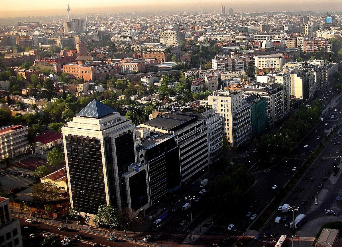 Vista aérea de la Castellana y la colonia de El Viso.