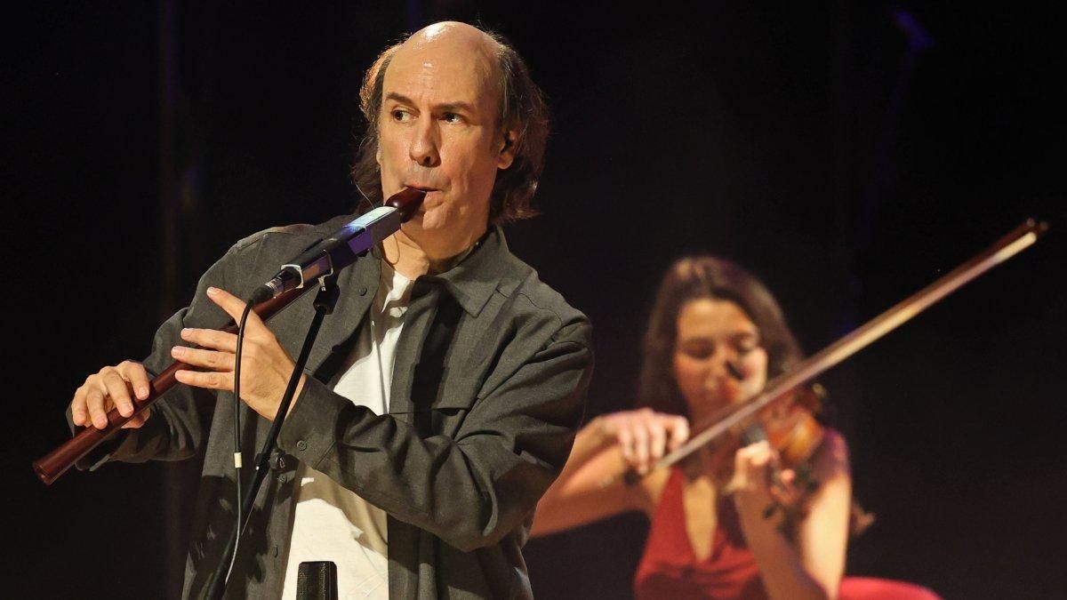 Carlos Núñez en un concierto previo a su visita a Santiago.