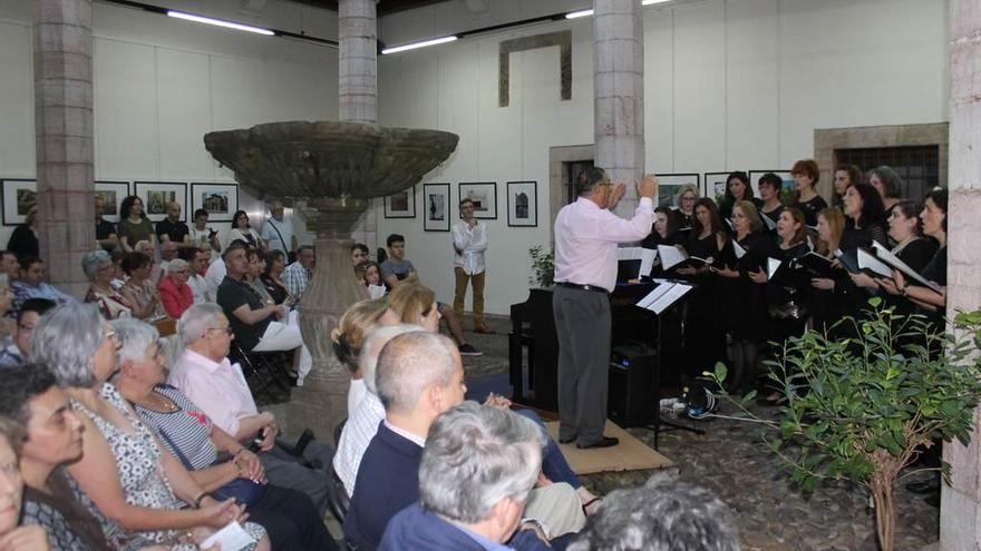 Grado abarrota la Casa de Cultura por la vuelta de &quot;Schola Cantorum&quot;