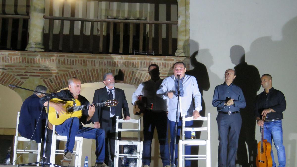 Momento de una de las actuaciones de flamenco de la edición pasada en Morales del Vino