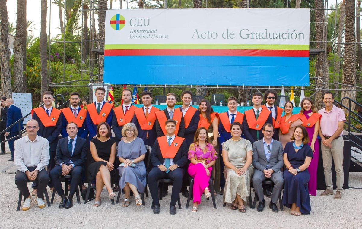 Los Graduados en Dirección de Empresas y Marketing por el CEU.