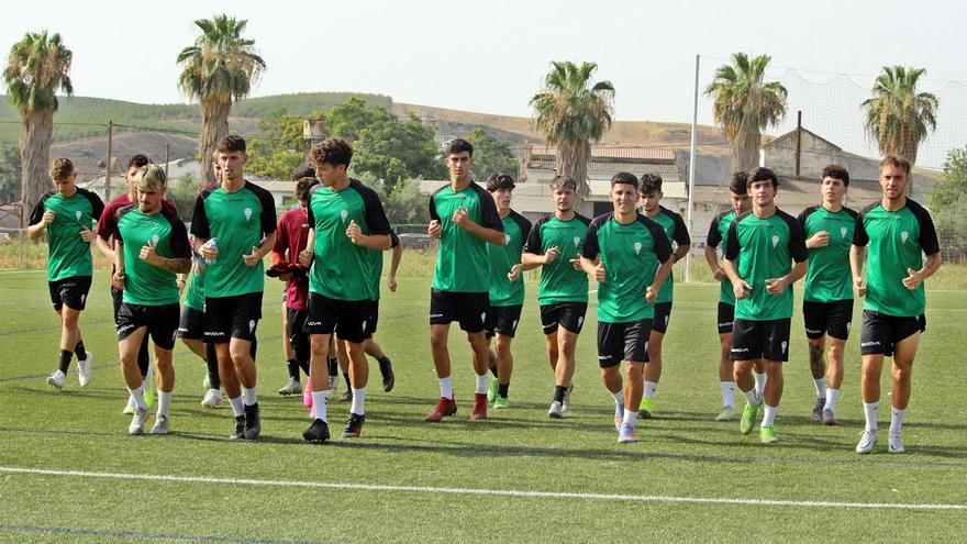 El nuevo Córdoba CF B arranca la pretemporada: ilusión y reformas en el bloque