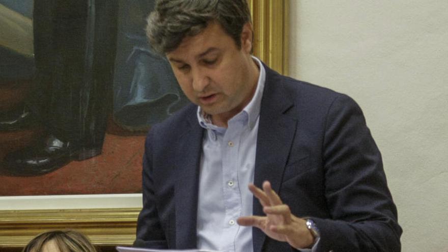 Cs tacha de &quot;tomadura de pelo&quot; la condición del PSOE para traer a la Dama