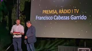 Francisco Cabezas, jefe de Deportes de EL PERIÓDICO, galardonado con el 'Premi Premsa, Ràdio i TV' de Cornellà