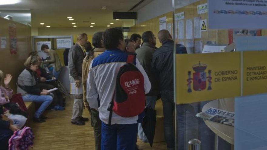 4 de cada 5 trabajadores que se fueron al paro en enero son mujeres