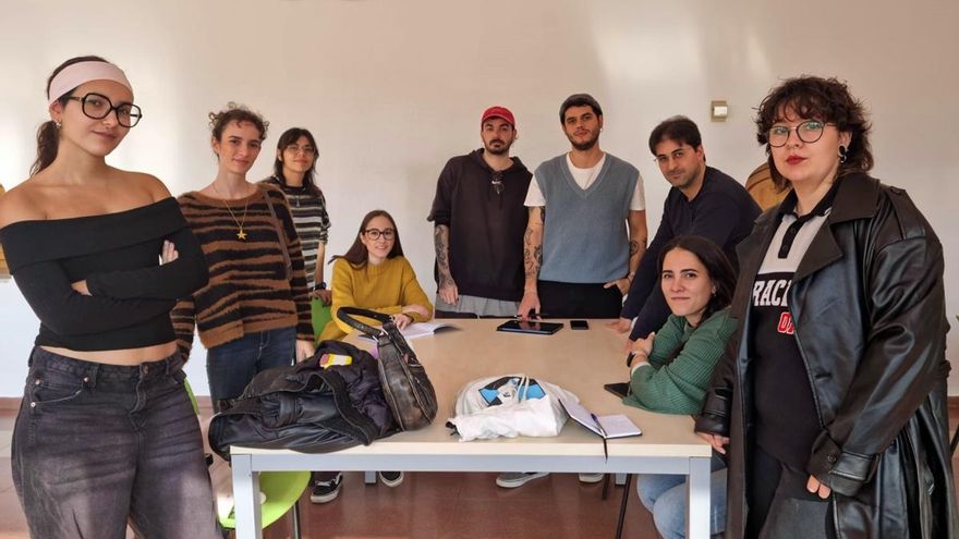 Un calendario que pretende romper con los estereotipos sobre la etnia gitana