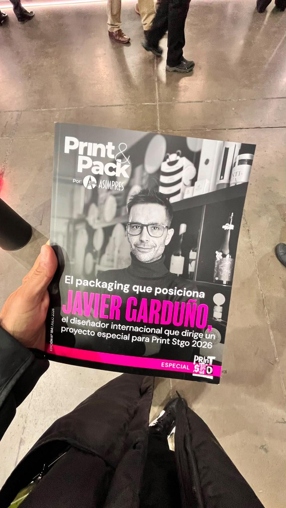 Portada de la revista.
