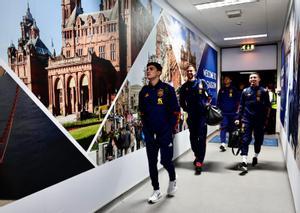 España toma contacto con el césped de Hampden Park