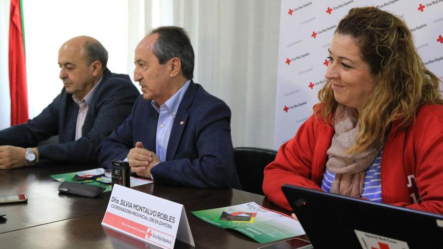 Los promotores de la campaña, en la presentación