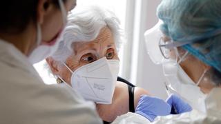 Vacuna covid: Cuándo y qué vacuna te tocará según la edad que tengas