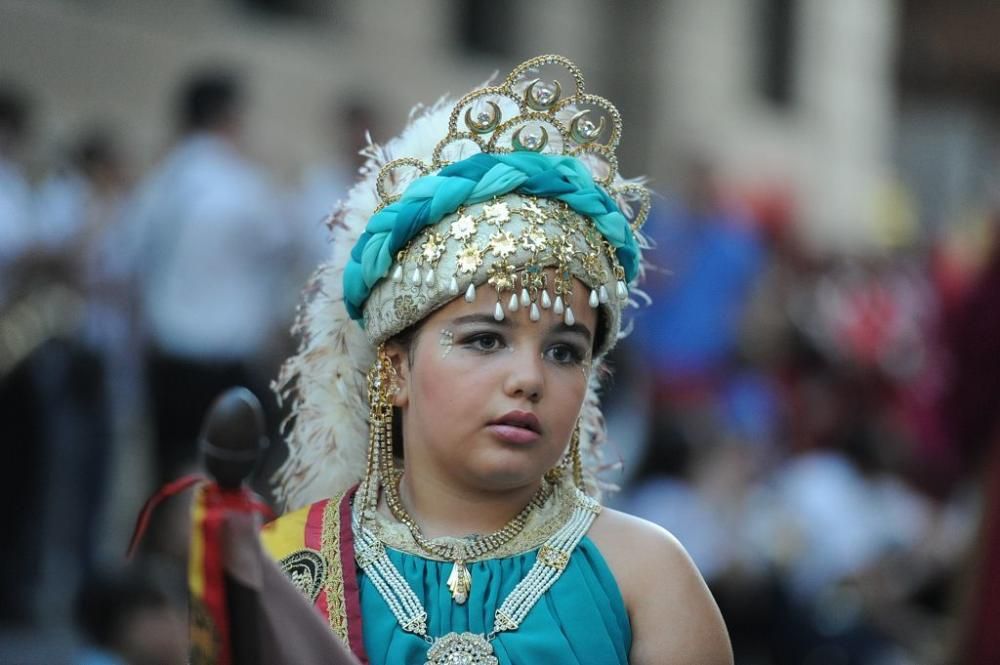 Desfile de Moros y Cristianos - Murcia se conviert